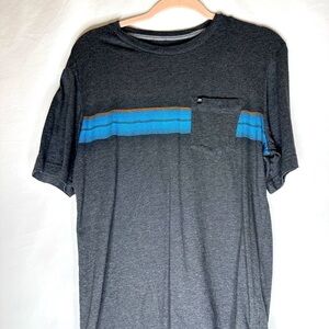 Travis Mathew T-shirt